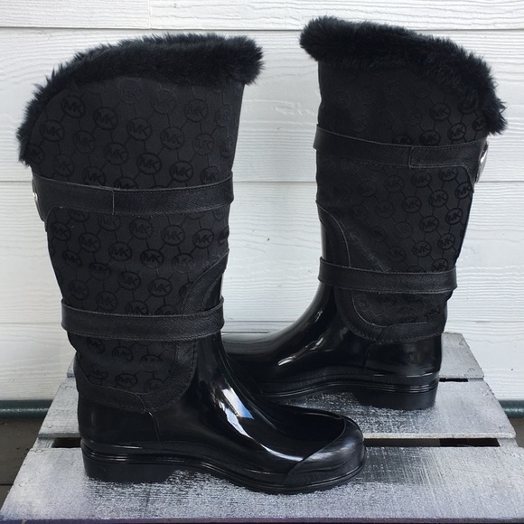 SOLDMichael Kors Fulton Mid Rain boots w/ Faux Fur - Picture 3 of 8